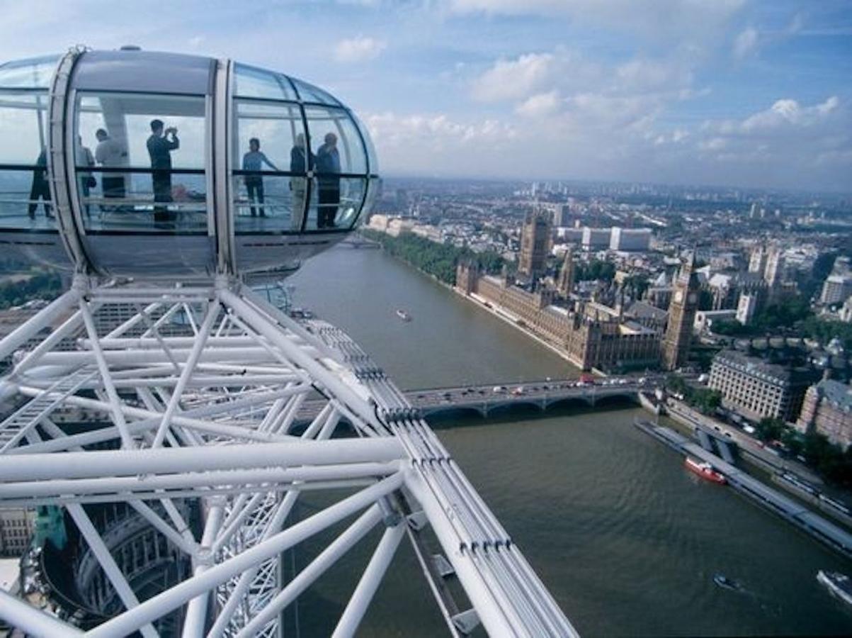 Best Thames View In Town! Large Luxxe Nomad Design Family Home Лондон Экстерьер фото
